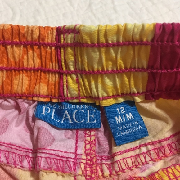 12m (5/$20) Fun Colourful Shorts by The Children’s Place - Picture 3 of 8